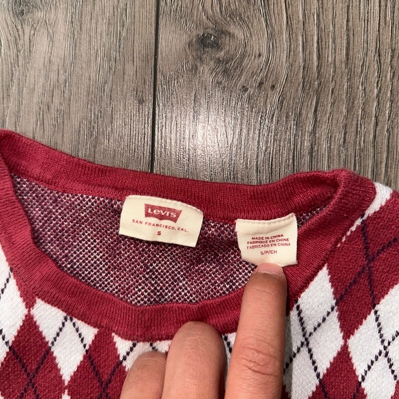 Levi’s ILIA SWEATER VEST - Picture 2 of 2